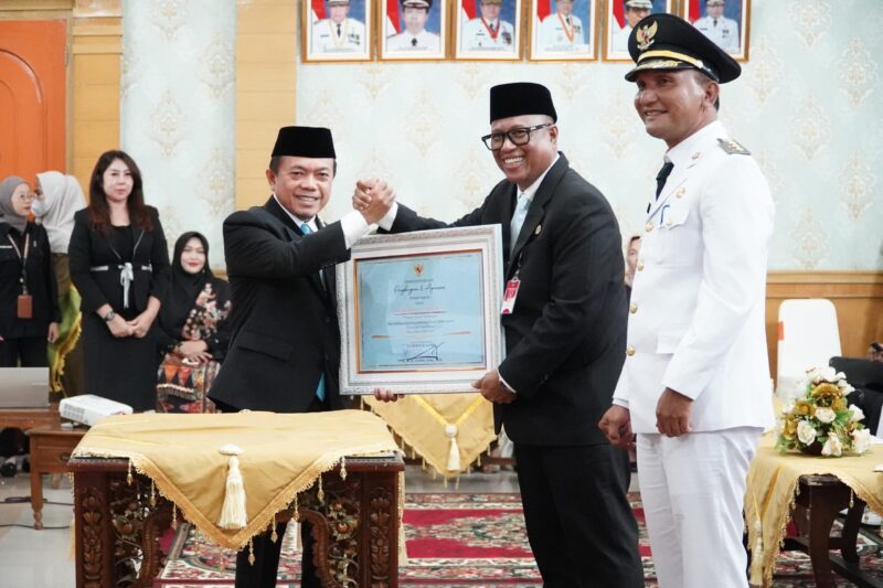 Gubernur Jambi Al Haris Hadiri Sertijab Bupati Sarolangun. (dok. Kominfo Prov. Jambi)