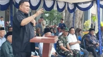 Bupati Aceh Tenggara, M. Salim Fakhry melepas 352 mahasiswa Universitas Gunung Leuser (UGL) Aceh untuk melaksanakan Kuliah Kerja Nyata (KKN)
