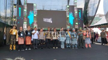 Festival Pacu Jalur 2025 Resmi Dibuka, Menteri Pariwisata Apresiasi Gotong Royong Masyarakat Kuansing