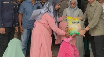 Lurah Kwala Begumit dan Tokoh Pemuda Binjai Sentuh Hati Bilal Mayit hingga Anak Yatim Lewat Aksi Sosial