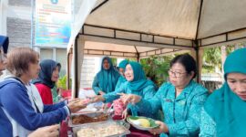 Lewat Program Pojok Berkah, Hj. Hesnidar Haris Mendorong Kepedulian Sosial Melalui Gerakan Sarapan Murah Rp3.000