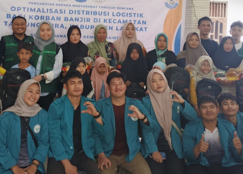 Foto istimewa Kegiatan Berbagi Sembako untuk Masyarakat Terdampak Banjir di Desa Pantai Cermin 