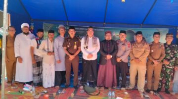 Peringatan Isra’ Mi’raj di Tenda Pengungsian, Masyarakat Agusen Dapat Suntikan Semangat Pascabencana