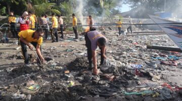Polres Bantaeng dan Polsek Jajaran Gelar Aksi Korve Bersih-bersih Serentak