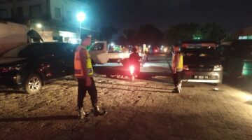 Satpolairud Polresta Denpasar Patroli Malam di Pos Serangan, Sampaikan Imbauan Kamtibmas kepada Masyarakat