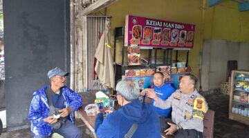 Perkuat Sinergi dengan Pelaku Usaha, Bhabinkamtibmas Sumerta Kauh Sampaikan Pesan Kamtibmas di UD. Darma Pelita