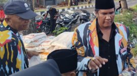 Foto Istimewa Pemberian Tali Asih Pada Anak Yatim-piatu Jalan Proklamasi Stabat dan Pemasangan Plang Pemuda Karya Nasional Maju Jaya Abadi (3/3/2026)