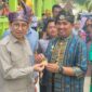 Dokumentasi Foto Wali Utama Komunitas Tanjak Kabupaten Langkat Muhammad Nawawi Bersama Menteri Kebudayaan Republik Indonesia Fadli Zon di STJM Tanjung Pura Sabtu (7/3/2026)