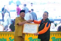 Foto Istimewa Pemberian Bantuan Oleh Bupati Langkat H.Syah Afandin