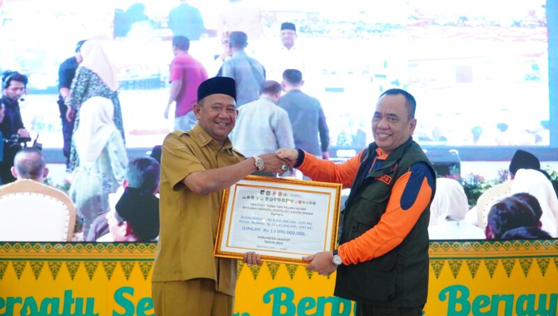 Foto Istimewa Pemberian Bantuan Oleh Bupati Langkat H.Syah Afandin