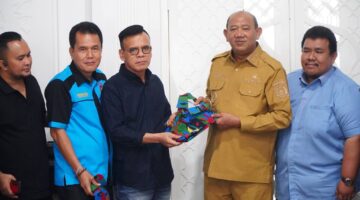 Dokumentasi Foto H.Syah Afandin Menerima Audensi FPTI Kabupaten Langkat di Kantor Bupati Langkat 