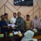 Dokumentasi Foto Masyarakat Besitang Memberikan Data Verifikasi Ulang Terdampak Banjir Besitang di Kantor DPRD Kabupaten Langkat Selasa(7/4/2026)