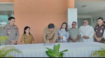Bupati Kabupaten Kepulauan Tanimbar Meresmikan Pengoperasian Gedung Baru RSUD, dr. P. P. Magretti Lauran Kecamatan Tanımbar Selatan