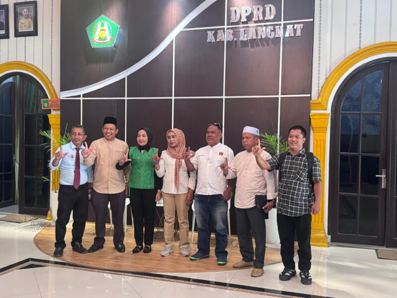Dokumentasi Foto Kegiatan Audensi Rumah Inspiratif Kelana di Ruang Kerja Ketua DPRD Kabupaten Langkat Sri Bana PA (21/4/2026)
