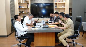 Bupati Pakpak Bharat Dorong Percepatan Perbaikan Jalan Nasional di Kementerian PUPR