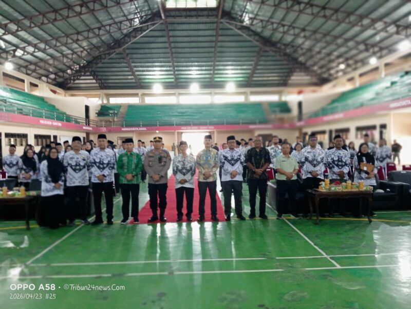 Dokumentasi Foto Kegiatan Pelantikan PGRI Kabupaten Langkat di Gedung Olahraga ,Kamis (23/4/2026)