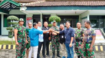 Memperkuat Sinergitas: Lembaga dan Media Kunjungi Koramil Singojuruh