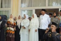 Dokumentasi Foto Kegiatan Pelepasan Calon Jamaah Haji Kloter 4 Kabupaten di Jentera Malay Rumah Dinas Bupati Langkat 