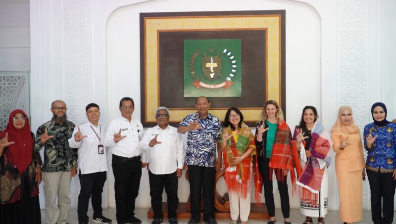 Dokumentasi Foto Kegiatan Sehati Bunda di Kabupaten Langkat Bersama Tim Pengurus 