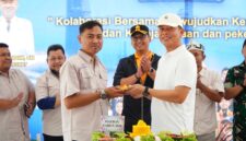 Dokumentasi May Day 2026 Sekda Kabupaten Langkat H.Amril Bersama Perwakilan Buruh di Alun - alun Tengku Amir Hamzah 