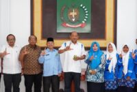 Dokumentasi Foto Pelajar MTS 4 Kabupaten Langkat Bersama Bupati Langkat H. Syah Afandin 