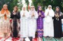 Dokumentasi Foto Kegiatan Wakil Bupati Langkat Tiorita Br Surbakti Shalat Idul Adha 1447 H di Alun- akun Stabat 
