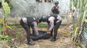 Dokumentasi Foto Penjinakan Bom di Desa Teluk Bakung 