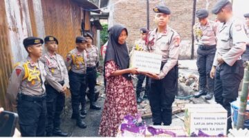 Aksi Humanis Siswa Bintara Polri Angkatan 54: Salurkan Bansos untuk Korban Kebakaran di Bantaeng
