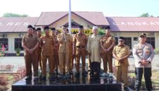 Dokumentasi Foto Kegiatan Penghargaan 18  Desa Sekecamatan Tanjung Pura untuk Kapolres Langkat AKBP David Prasojo 