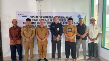BPJS Ketenagakerjaan Cabang Bantaeng Sosialisasi dan Manfaat Keikutsertaan Peserta BPJS di Masjid Nurul Ikhlas Bongoso Desa Barua