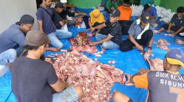 Dokumentasi Foto Kegiatan Pemotongan Hewan Qurban di Kantor Sekretariat BAZNAS Kabupaten Langkat Kamis (28/5/2026)