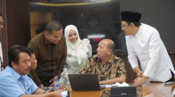Dokumentasi Foto Bupati Langkat H.Syah Afandin, Anggota DPRD  Edi Wijaya ,Bersama Menteri Sosial Gus Ipul di Jakarta 