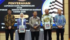 Dokumentasi Foto Penerimaan Penghargaan Wajar Tanpa Pengecualian dari BPK Perwakilan Sumatera Utara