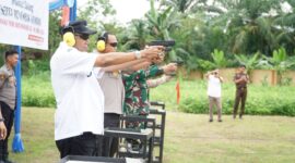 Dokumentasi Foto Kegiatan Bupati Langkat H Syah Afandin di HUT Bhayangkara ke - 80 Bersama Forkopimda Menembak Gembira 