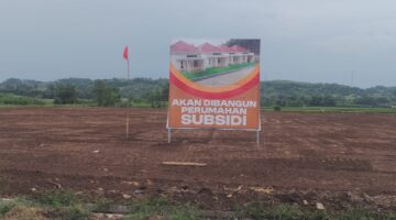 Publik bertanya-tanya sampai dimana proses pelaporan LSM Teropong terkait penimbunan tanah pertanian produktif  .