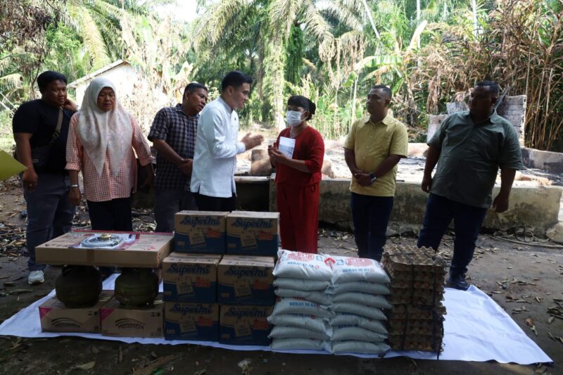 Dokumentasi Foto Kegiatan Pimpinan DPRD Provinsi Sumut Ricky Anthony di Desa Naman Jahe Kecamatan Salapian 