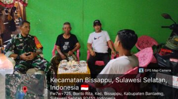 Babinsa Kelurahan Bonto Rita Laksanakan Komsos dan Himbau Warga Tingkatkan Kesiapsiagaan Hadapi Musim Hujan