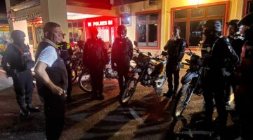 Wujud Komitmen Jaga Kamtibmas, Patroli Perintis Presisi Sat Samapta Sambangi Pemukiman Warga