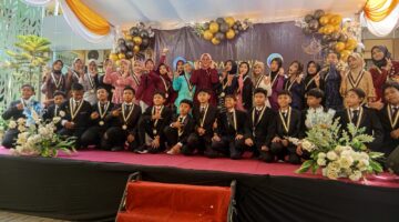 Teguhkan langkah, satukan semangat demi menggapai masa depan yang gemilang”