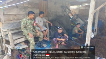 Dukung Kesejahteraan Masyarakat, Babinsa Biangkeke Sambangi Petani Rumput Laut
