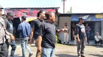LSM Luar Daerah Nyaris Bentrok dengan Gabungan LSM dan Media Gresik di Wringinanom