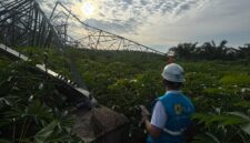 Dokumentasi Foto Istimewa PT PLN Persero Lakukan Perbaikan di Areal Dampak Cuaca Ekstrem 