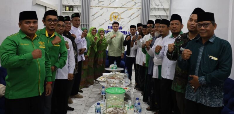 Dokumentasi Foto Kegiatan Pimpinan DPRD Provinsi Sumatera Utara Ricky Anthony Menerima Pimpinan Nahdlatul Ulama Kabupaten Langkat 