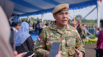 Penutupan Latsarmil Komcad Gelombang I 2026, Wamen Ossy Sebut Latsarmil Perkuat Karakter dan Integritas ASN