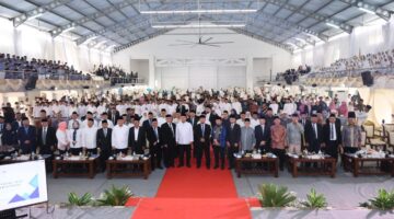 Serahkan Lebih dari 1.000 Sertipikat Tanah Wakaf dalam ICOP 2026, Menteri Nusron Minta Penerima Jadi Pionir Percepatan