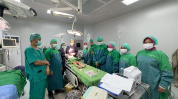 Menyapa Harapan di Ruang Operasi, Kapolres Aceh Tenggara Tinjau Langsung Operasi Bibir Sumbing dan Celah Langit-Langit