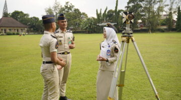 Serahkan 243 Sertipikat Tanah Wakaf di Jawa Tengah, Menteri Nusron: Bagian dari Program Prioritas Nasional Selesaikan Kepastian Hukum Aset Umat