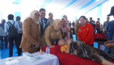 Dokumentasi Foto Istimewa Kegiatan Wakil Bupati Langkat Tiorita Br Surbakti di HUT Bhayangkara ke -80