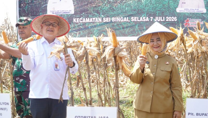 Dokumentasi Foto: Kegiatan Plt.Bupati Langkat Tiorita Br Surbakti di Kecamatan Sei Bingai 