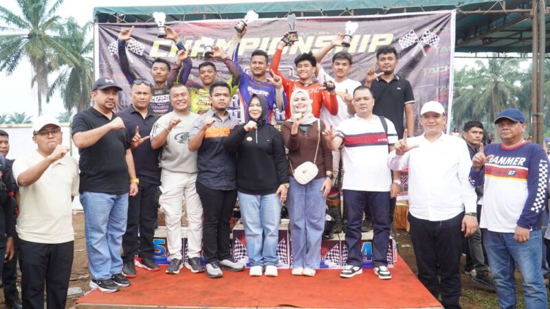 Dokumentasi Foto Kegiatan Bupati Langkat Tiorita Surbakti di Grasstrack Championsip 2026